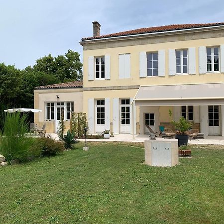 Vila Batisse En Pierre XVII Siecle 115 M² Avec Terrasse Ambares-et-Lagrave Exteriér fotografie