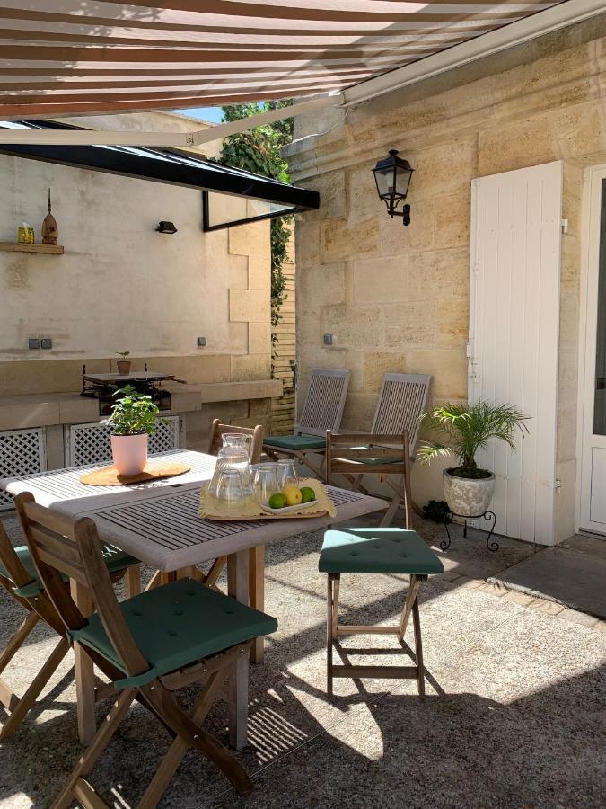 Vila Batisse En Pierre XVII Siecle 115 M² Avec Terrasse Ambares-et-Lagrave Exteriér fotografie
